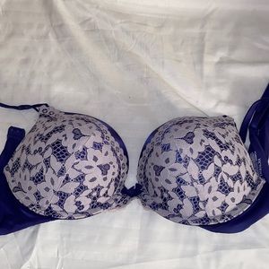 VS Bombshell Plunge Push-Up Bra